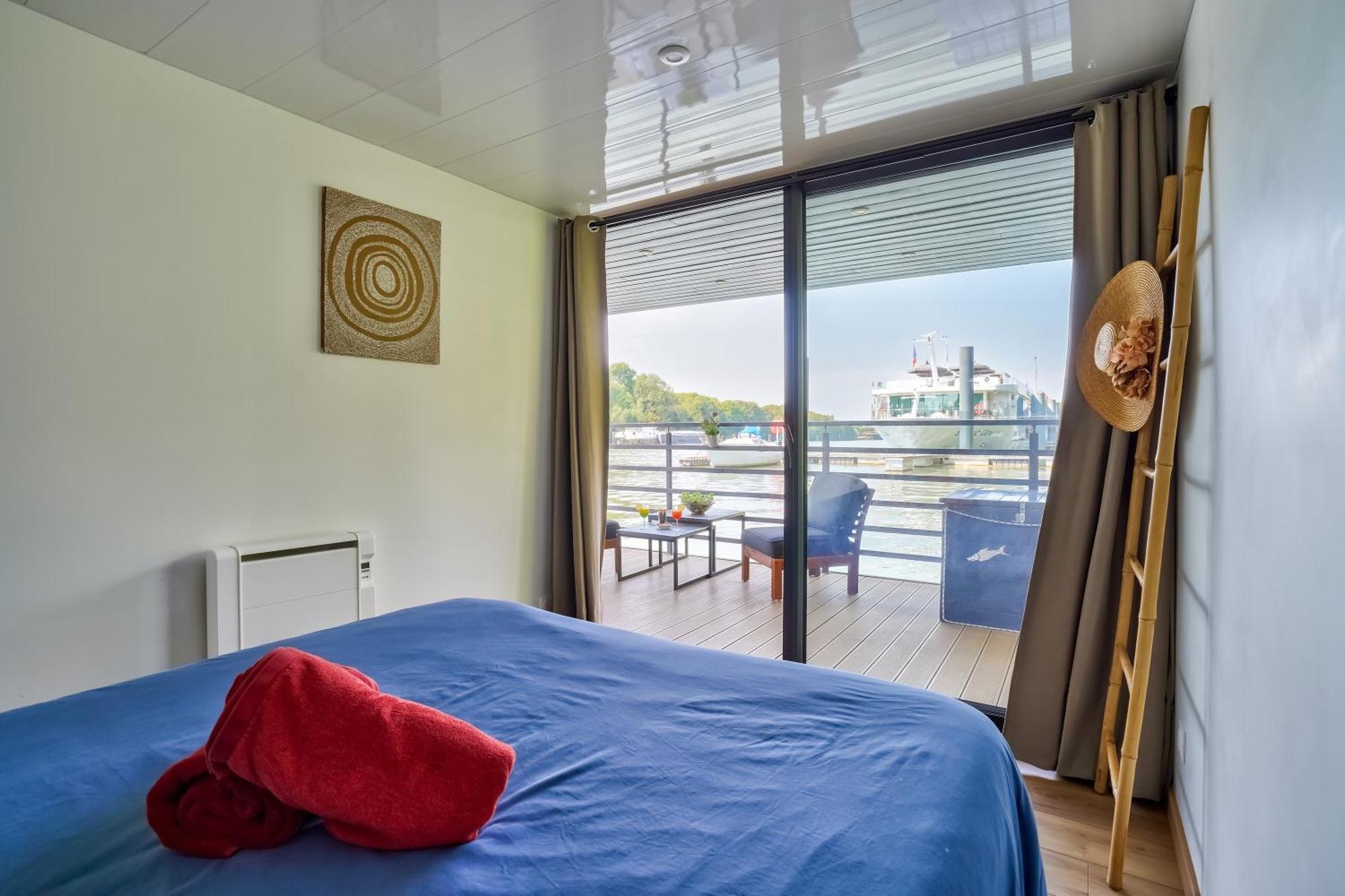 Westay House Boat. Maison Sur L'eau