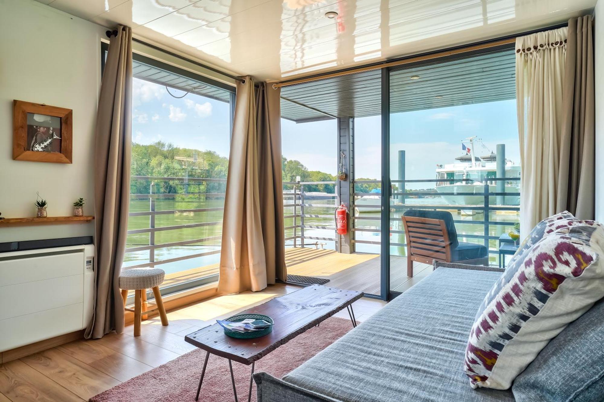 Hébergement de vacances Westay House Boat. Maison Sur L'eau *